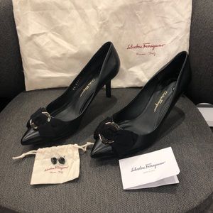 Salvatore Ferragamo Talla Bow Shoes